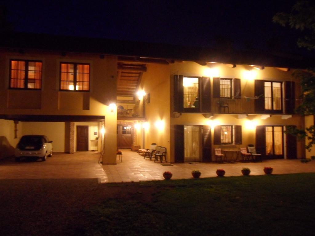 Bed and Breakfast Quattro Gatti Airasca Esterno foto