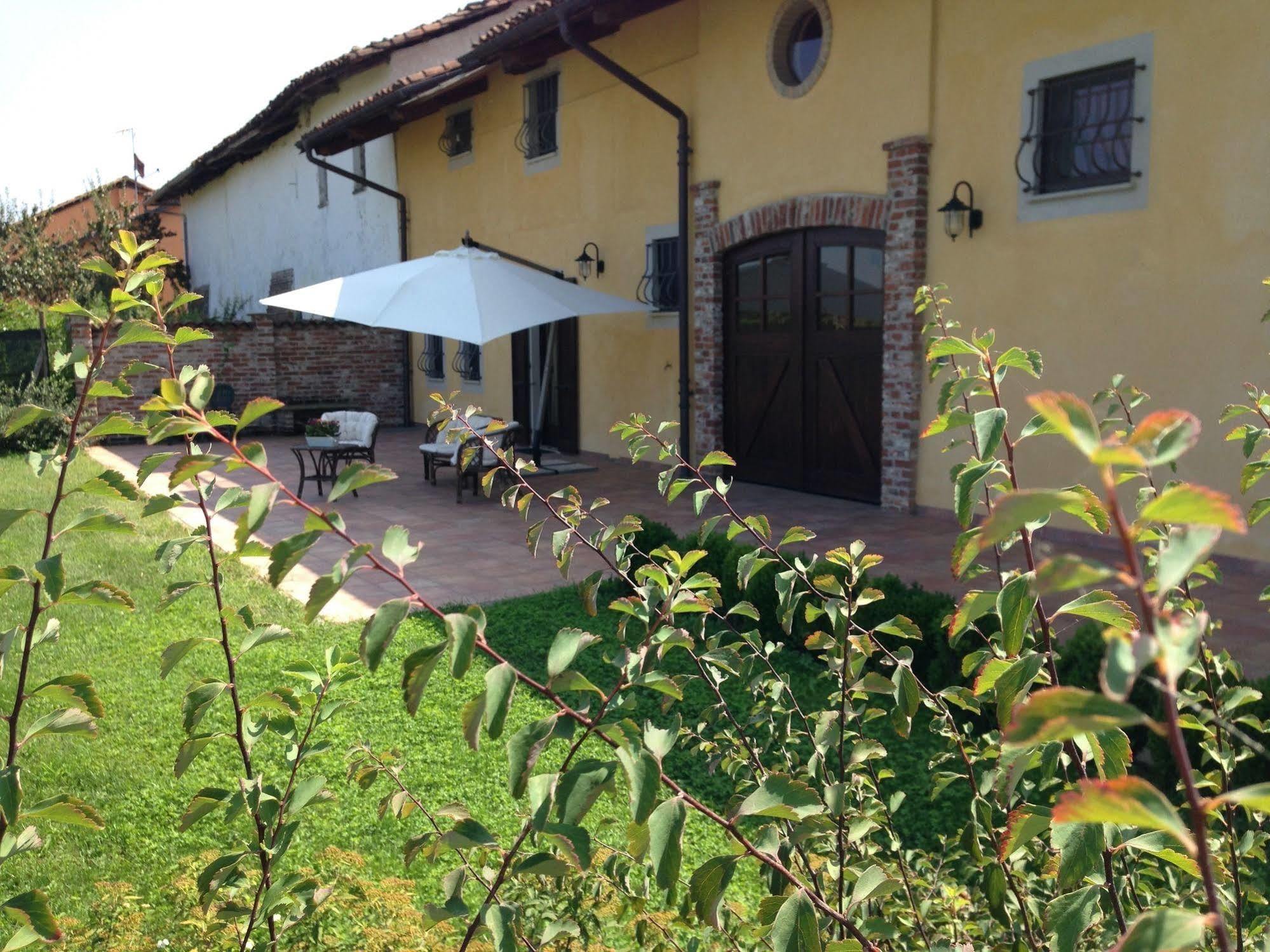 Bed and Breakfast Quattro Gatti Airasca Esterno foto