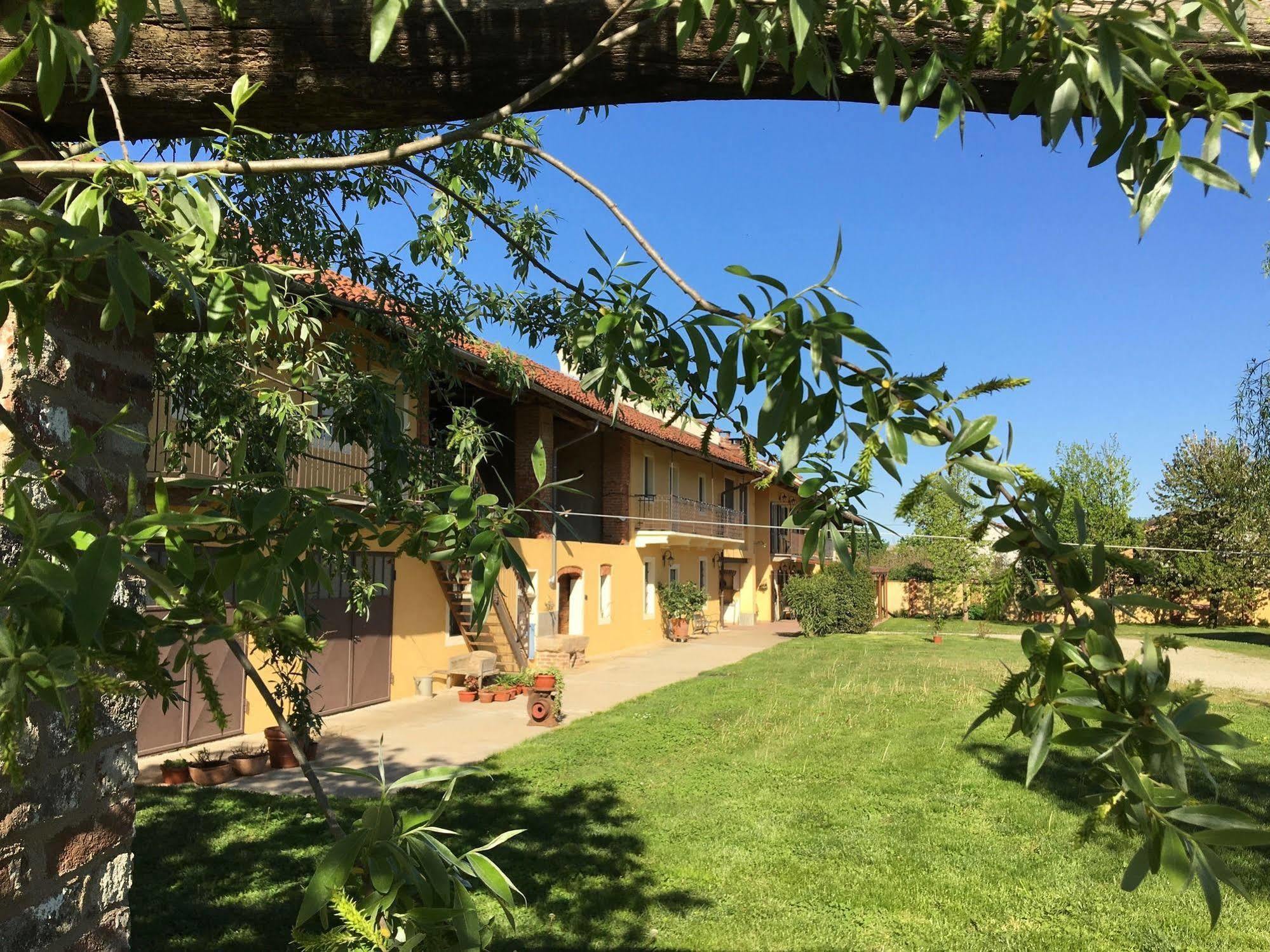 Bed and Breakfast Quattro Gatti Airasca Esterno foto