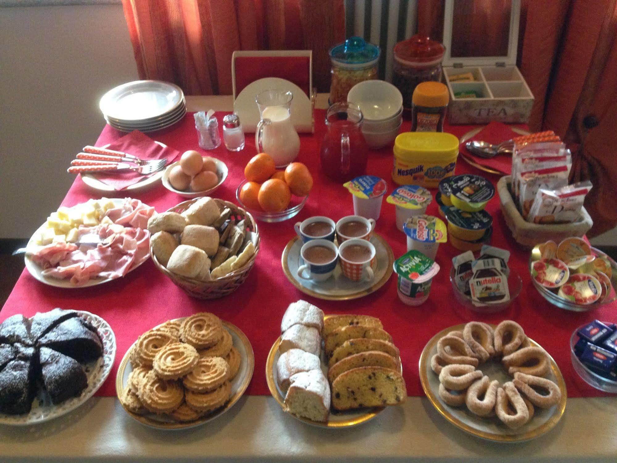 Bed and Breakfast Quattro Gatti Airasca Esterno foto