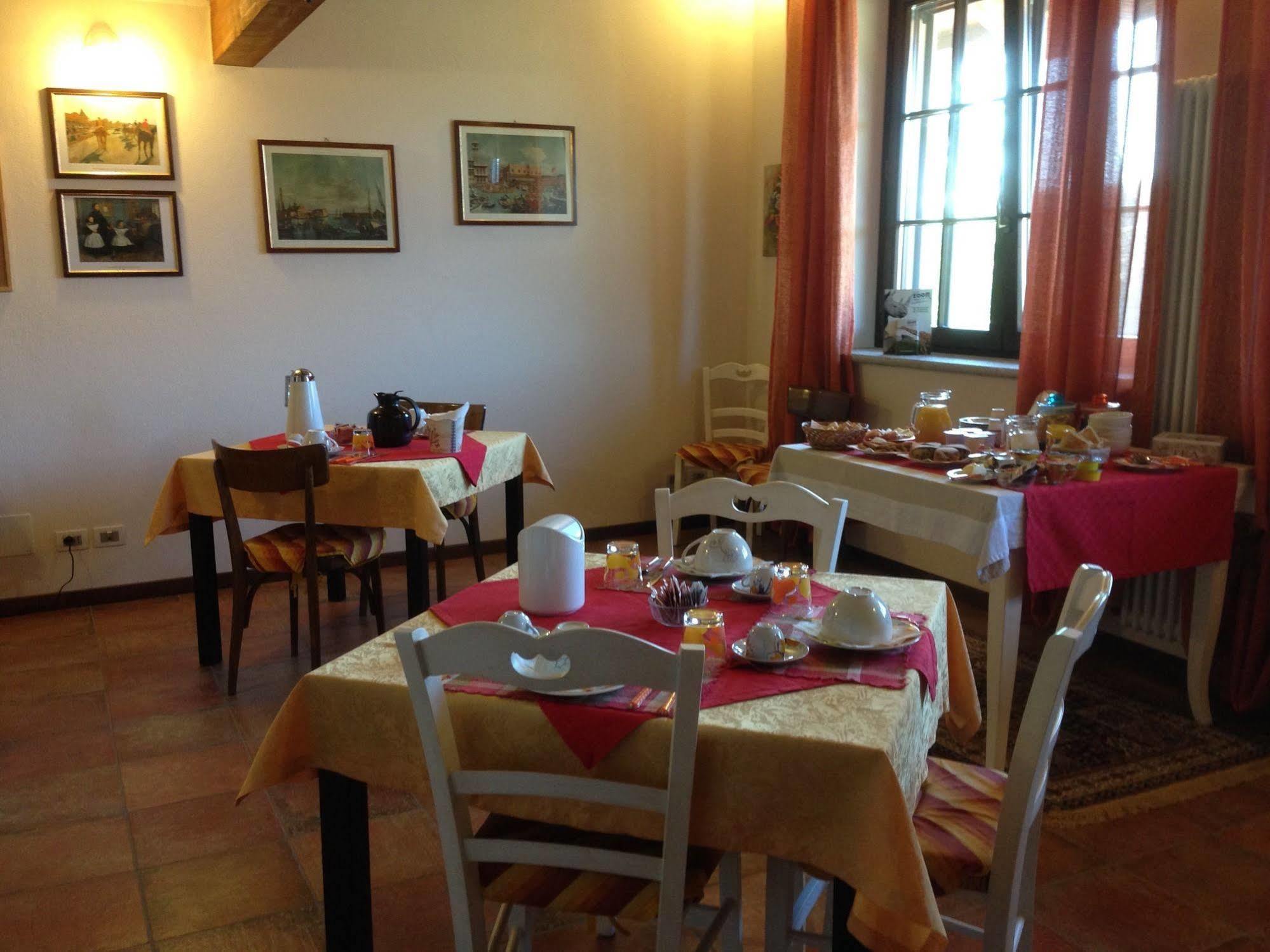 Bed and Breakfast Quattro Gatti Airasca Esterno foto